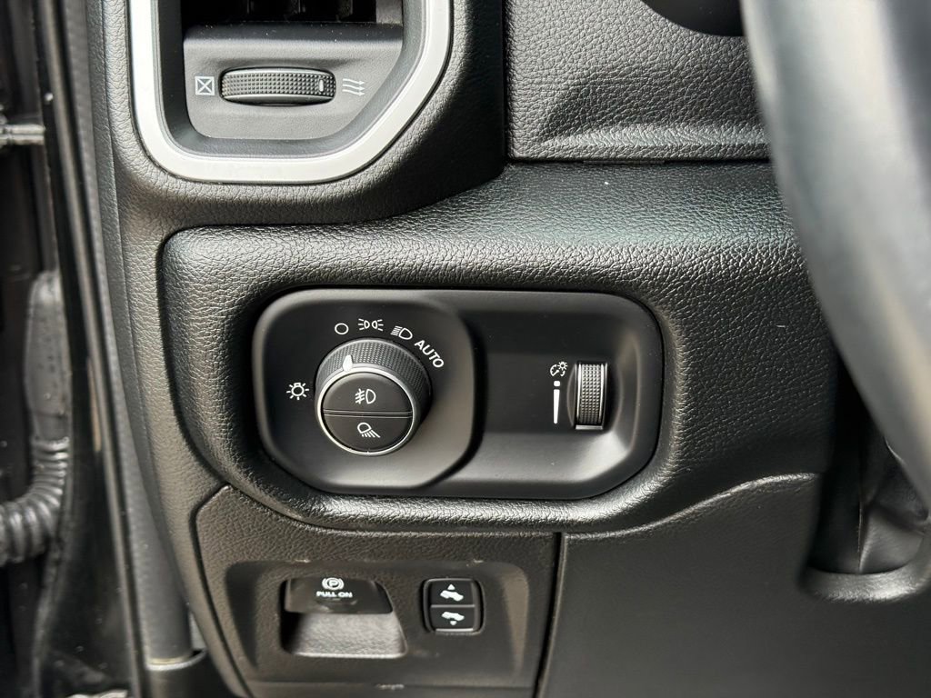 Used 2022 RAM 1500 Lone Star AWD/4WD image 19