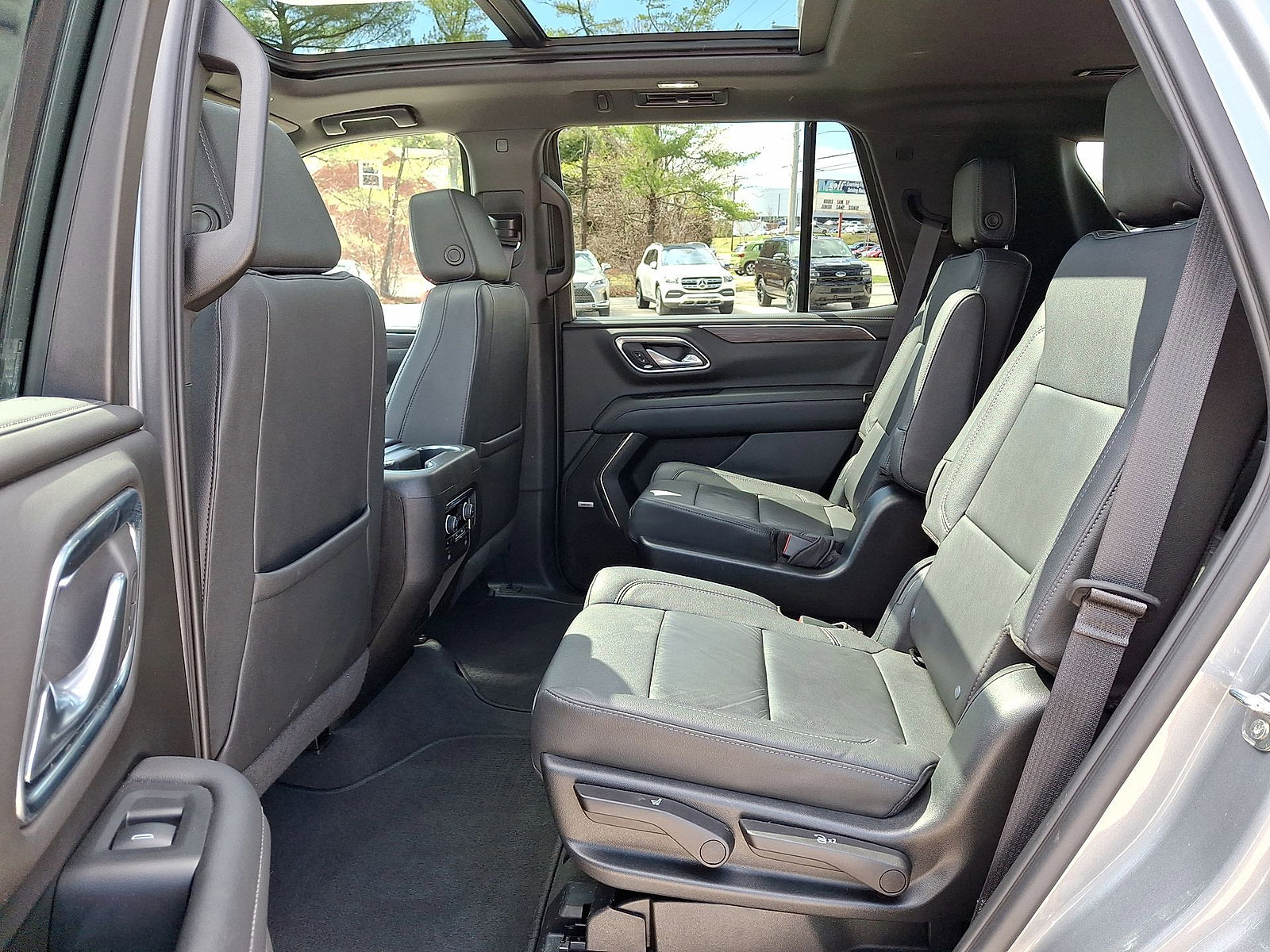 Certified 2023 Chevrolet Tahoe LT w/ LT Signature Plus Package image 20