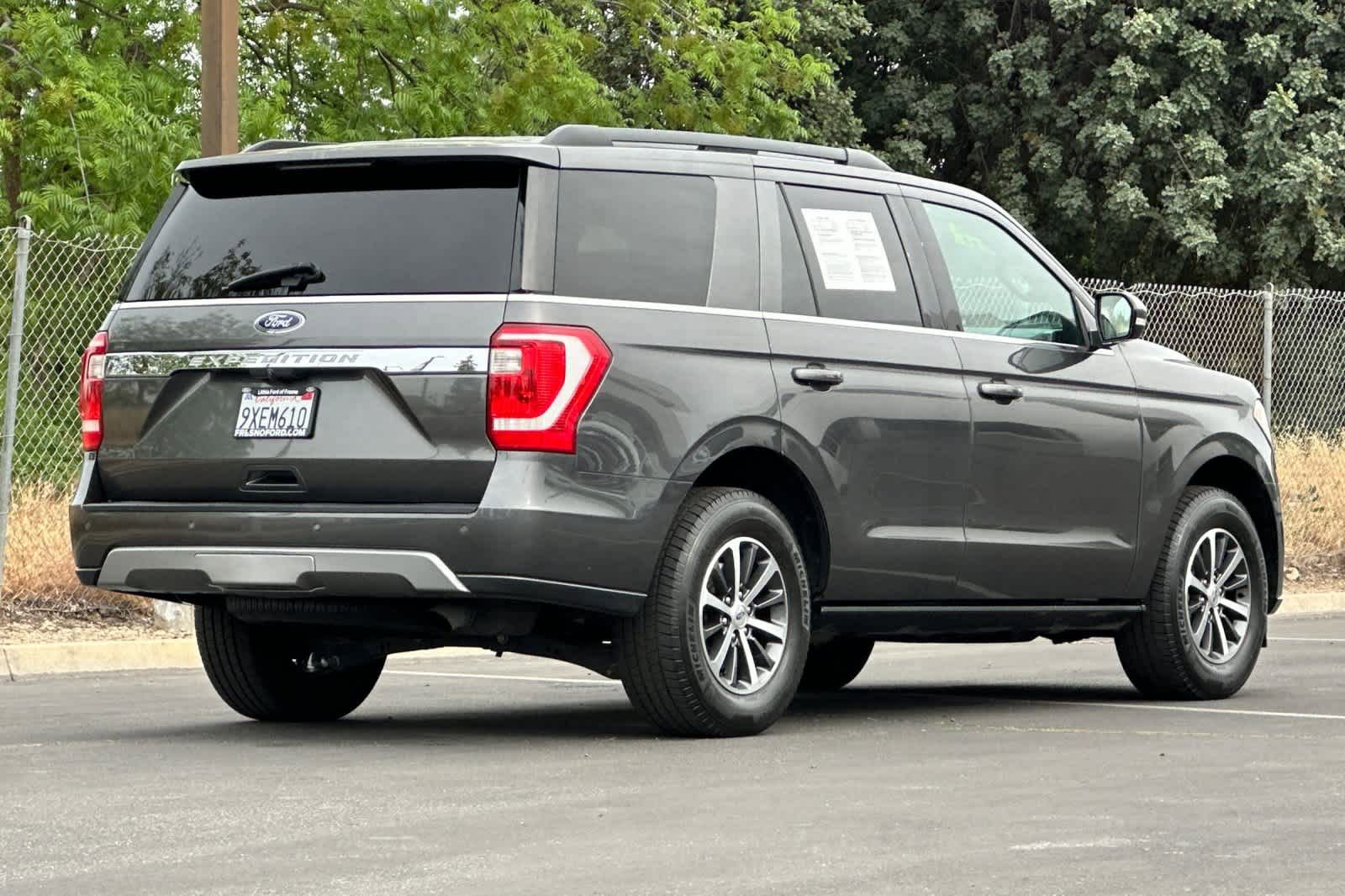 Used 2019 Ford Expedition XLT w/ Equipment Group 202A image 2