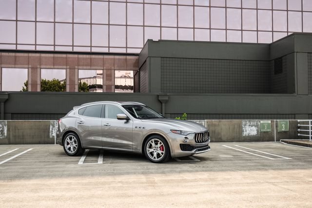 Used 2017 Maserati Levante S AWD/4WD image 55