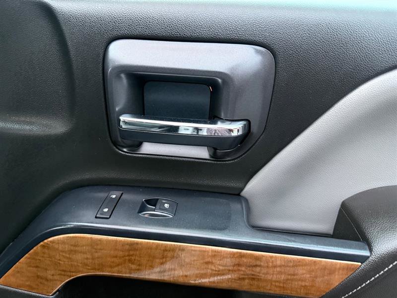 Used 2017 Chevrolet Silverado 3500 LTZ w/ Duramax Plus Package image 16