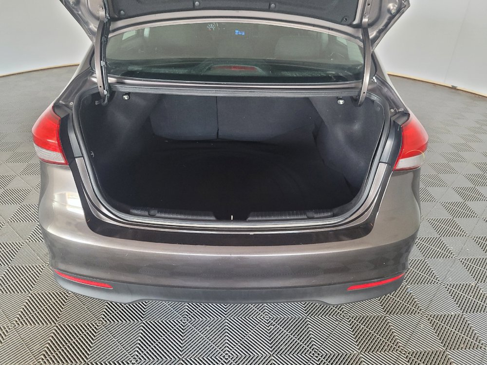 Used 2018 Kia Forte LX FWD image 29