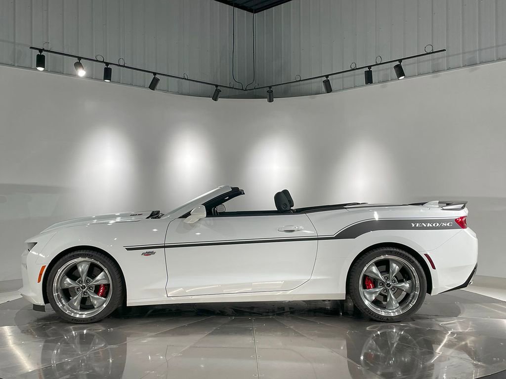 Used 2018 Chevrolet Camaro SS RWD image 8