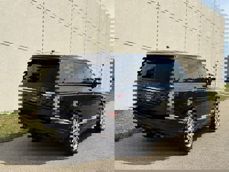 Used 2016 Land Rover Range Rover LWB SV Autobiography image 12
