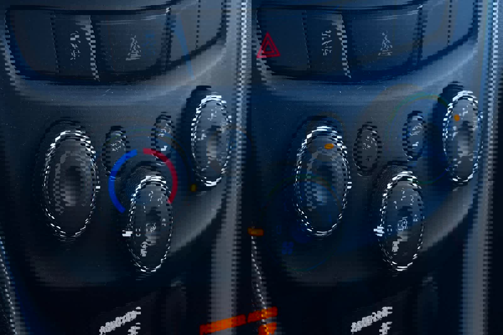 Used 2020 Chevrolet Trax LT w/ LT Convenience Package image 20