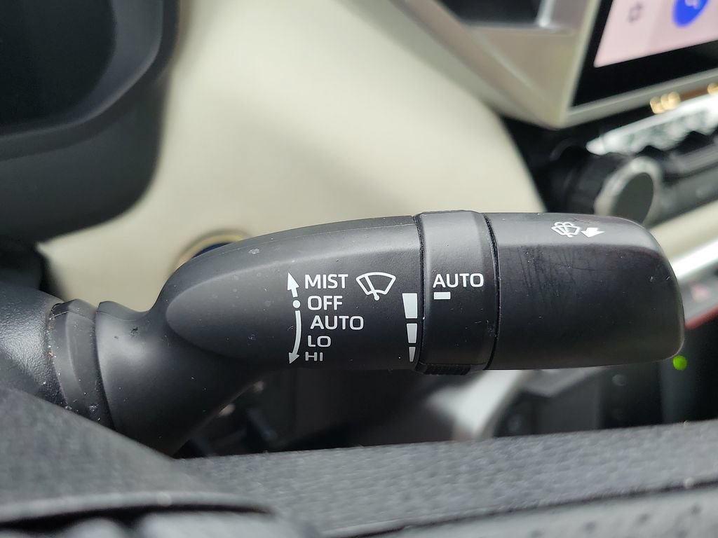 Used 2022 Toyota Tundra Capstone AWD/4WD image 28