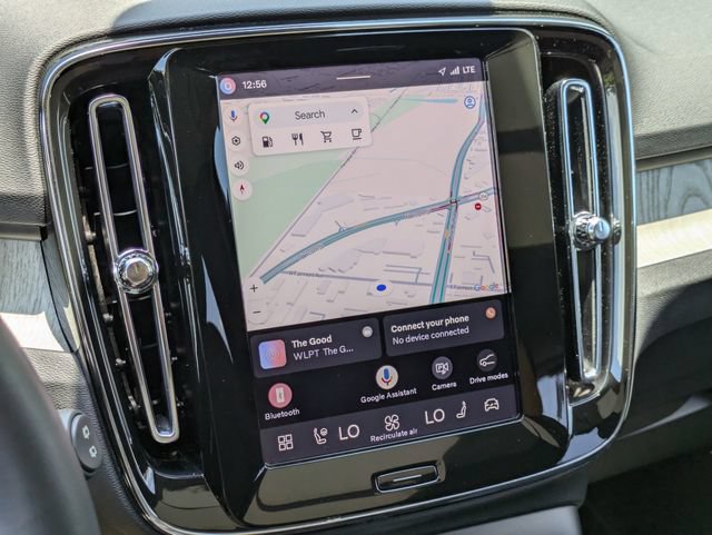 Certified 2025 Volvo XC40 B5 Core AWD/4WD image 27