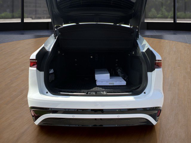 New 2026 Jaguar F-PACE R-Dynamic S image 19
