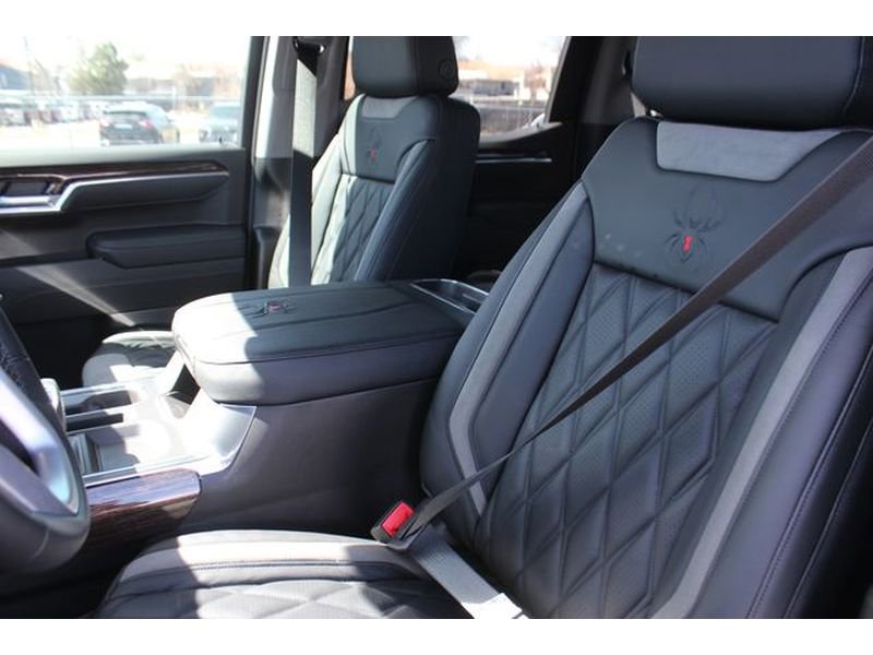 New 2026 GMC Sierra 1500 Elevation image 2