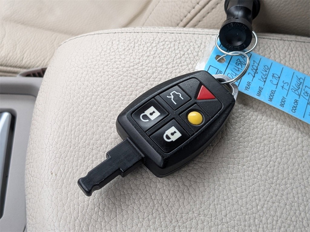 Used 2007 Volvo C70 T5 image 33