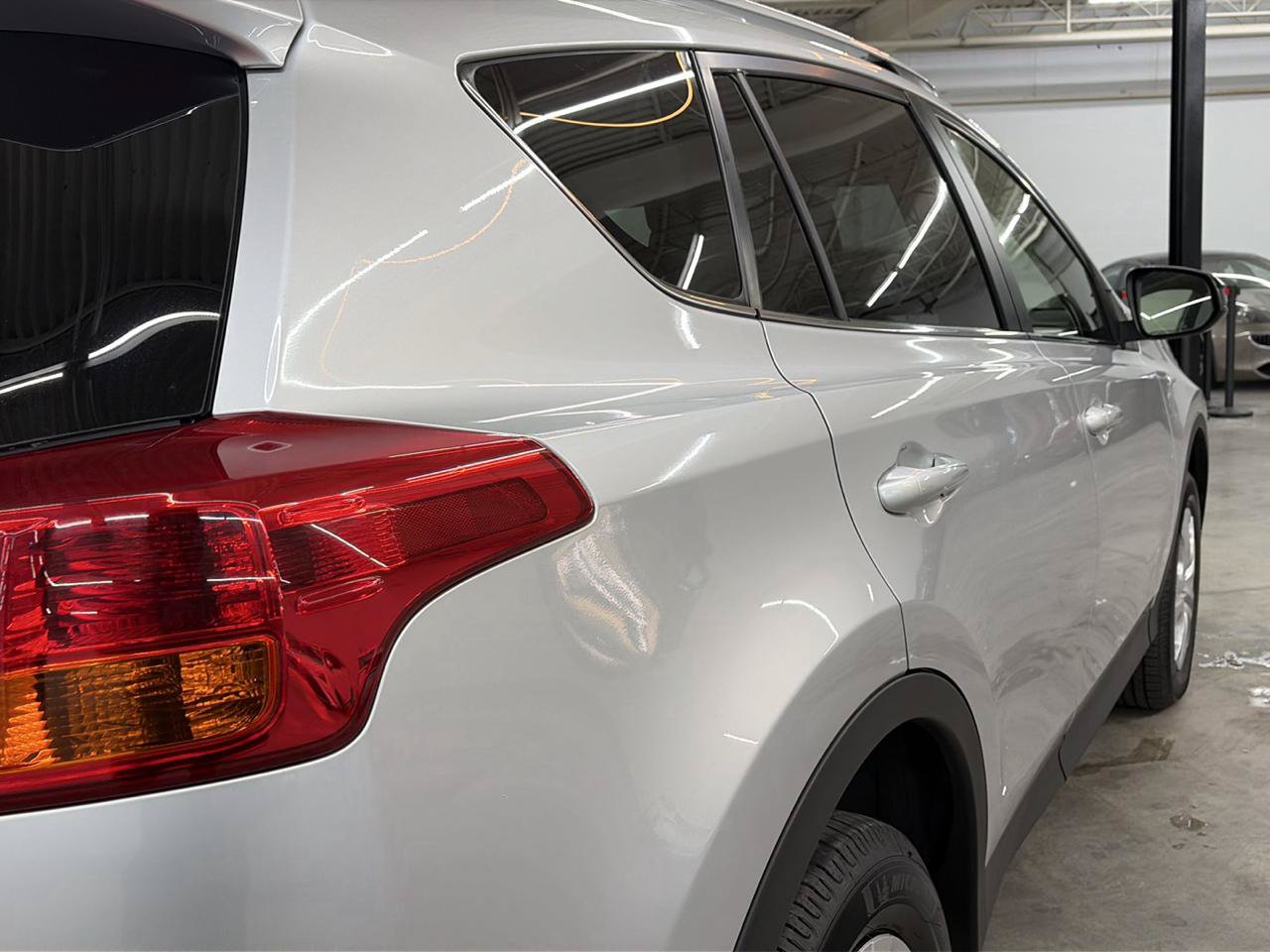 Used 2013 Toyota RAV4 LE FWD image 8