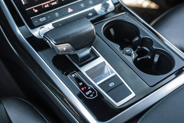Used 2019 Audi Q8 Premium w/ Convenience Package AWD/4WD image 40