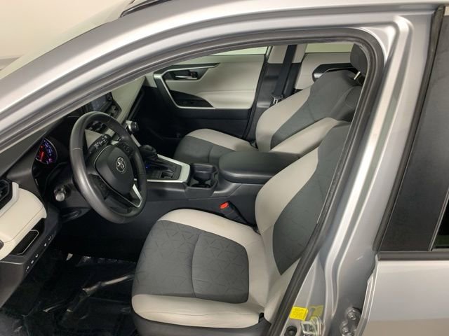 Used 2019 Toyota RAV4 XLE w/ Convenience Package image 29