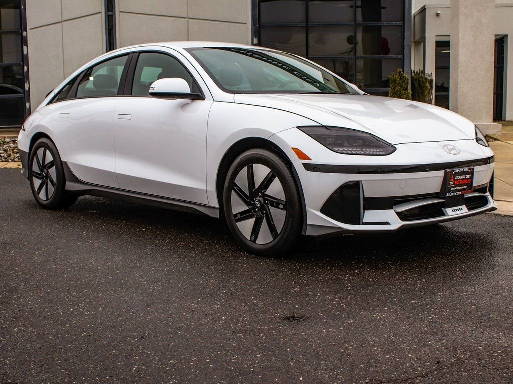 Used 2023 Hyundai Ioniq 6 SE image 3