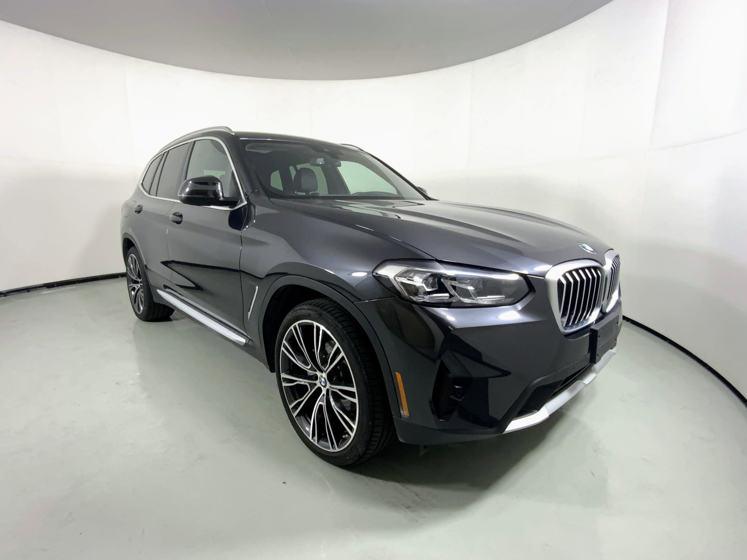 Used 2024 BMW X3 xDrive30i w/ Convenience Package w/ZPA image 4