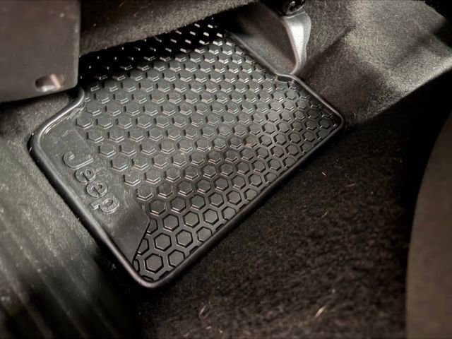 Used 2019 Jeep Renegade Altitude w/ Quick Order Package 2XM image 20