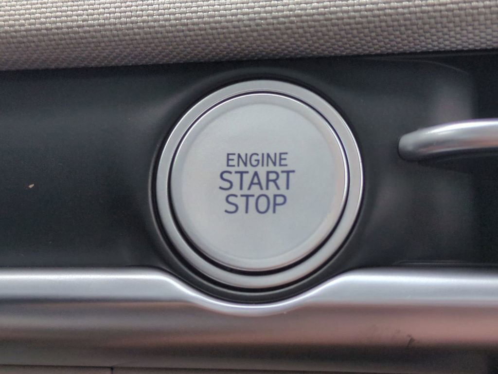 New 2026 Hyundai Tucson Limited image 38