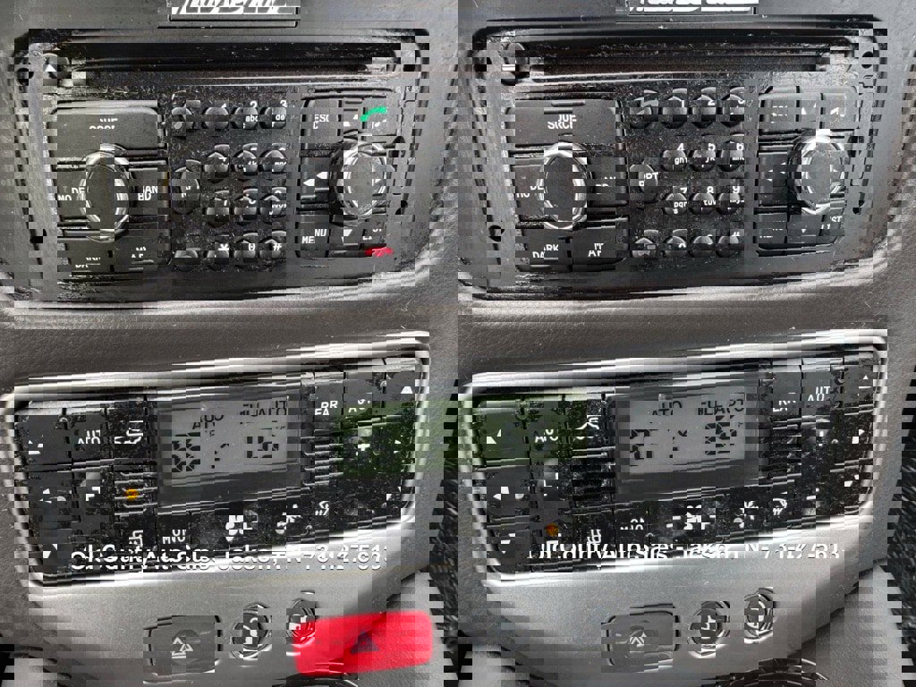 Used 2014 Maserati GranTurismo S image 43