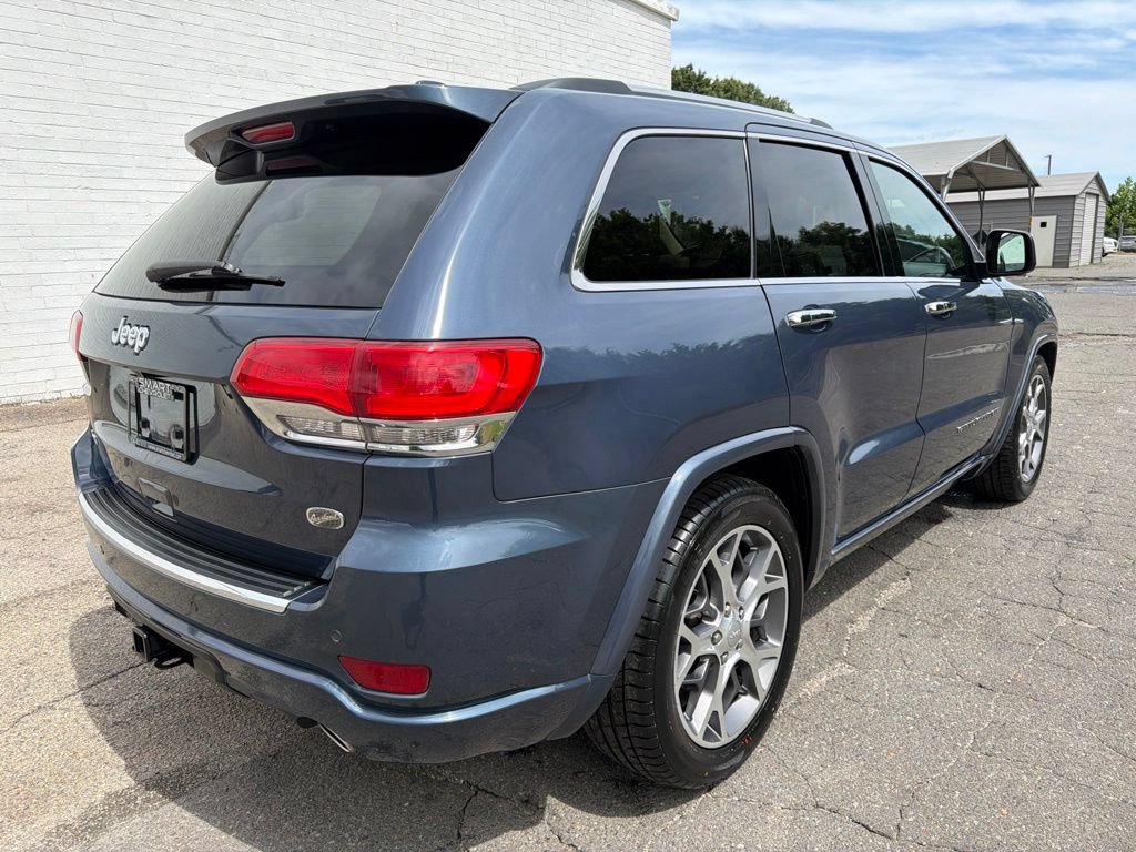 Used 2021 Jeep Grand Cherokee Overland AWD/4WD image 2