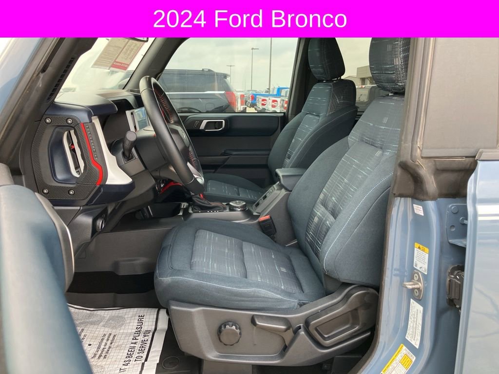 Used 2024 Ford Bronco Heritage Edition image 28