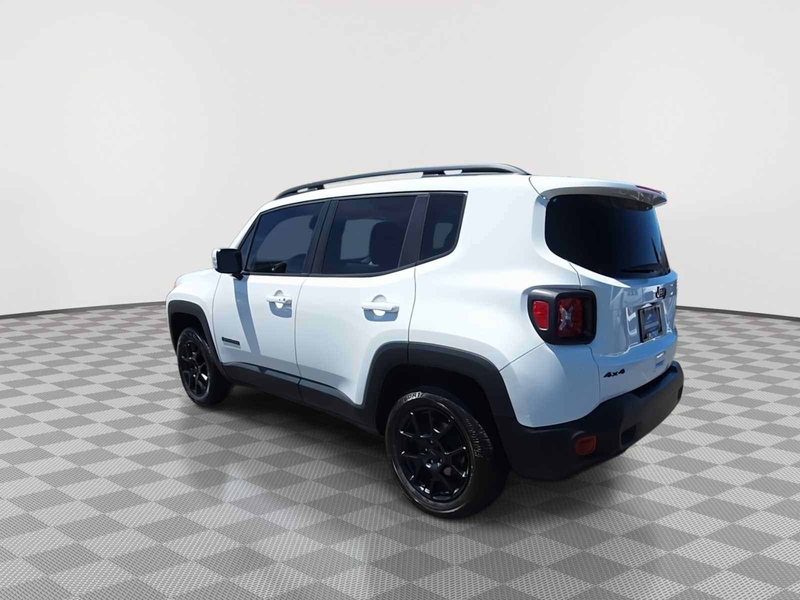 Used 2020 Jeep Renegade Altitude AWD/4WD image 6