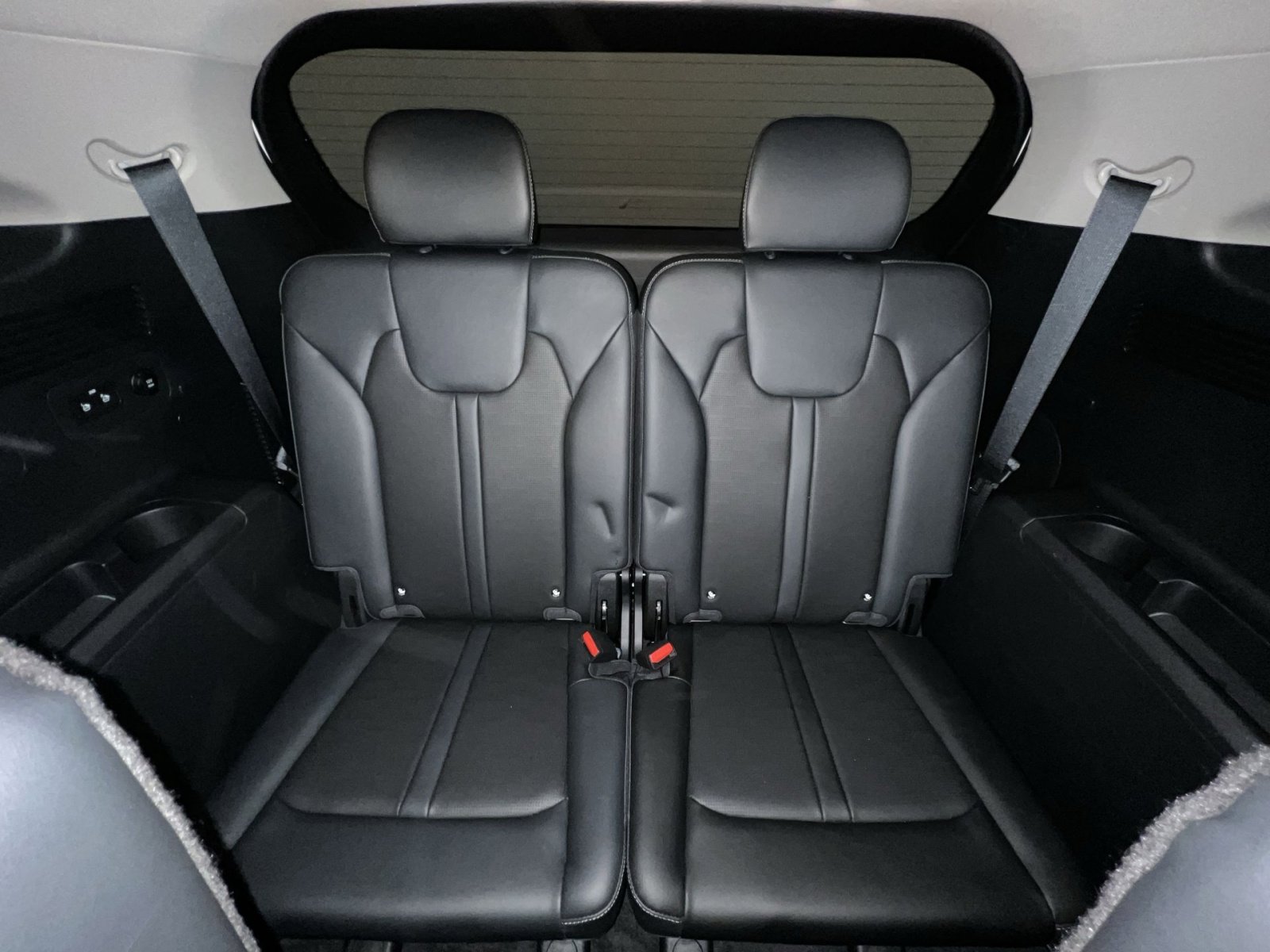 Used 2024 Kia Sorento SX FWD image 39