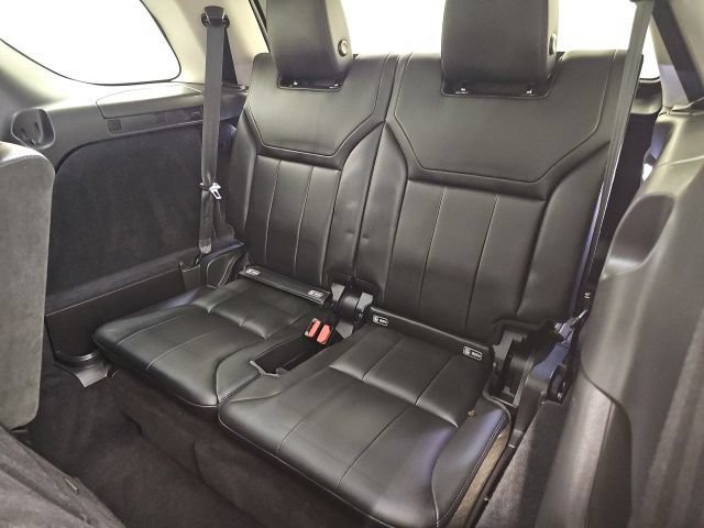 Used 2018 Land Rover Discovery SE AWD/4WD image 28