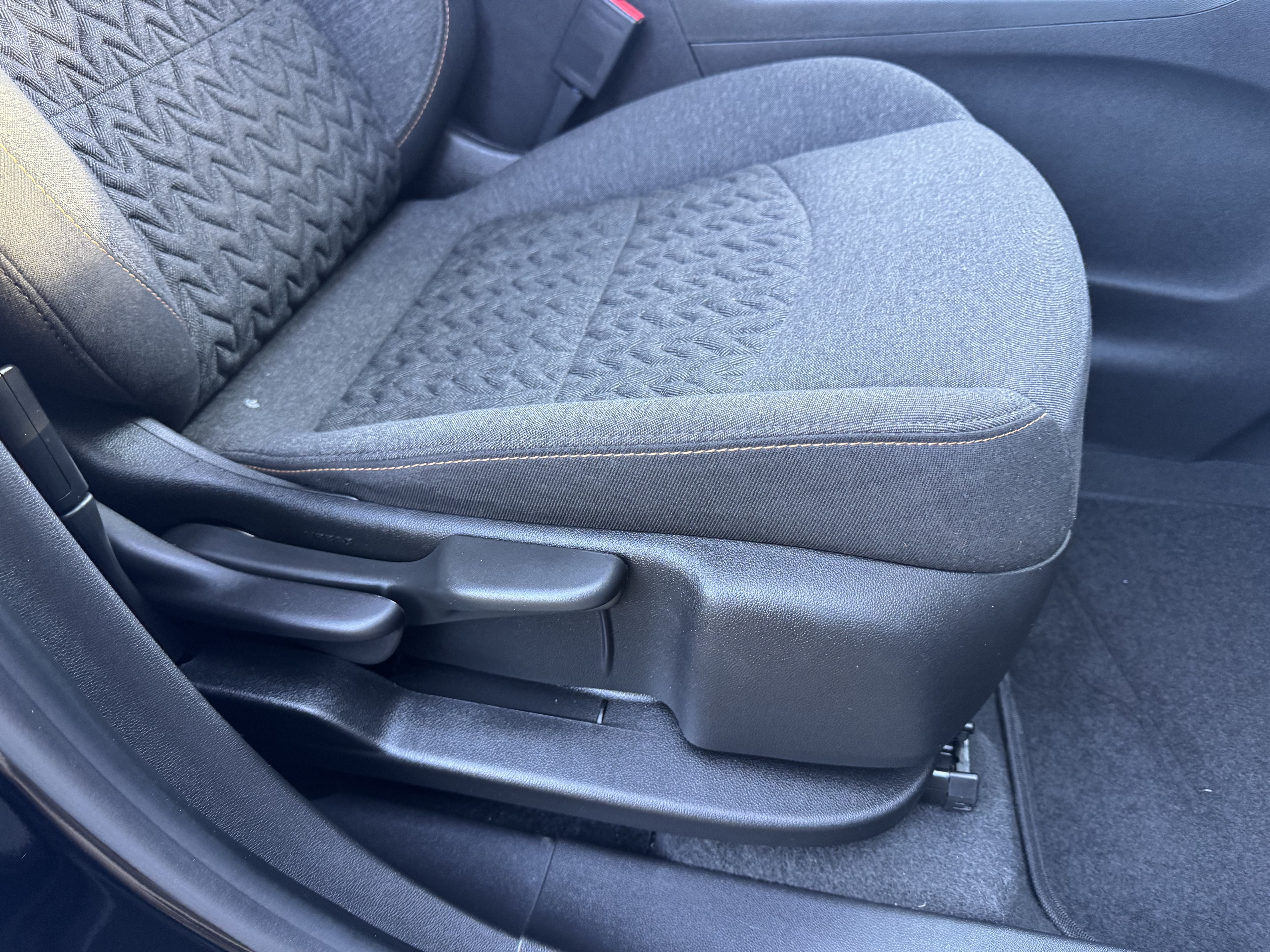 Certified 2023 Chevrolet Equinox LT AWD/4WD image 25