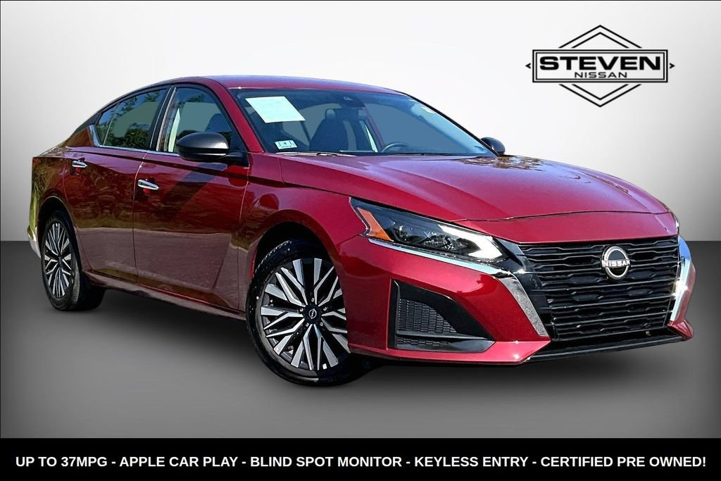 Certified 2024 Nissan Altima 2.5 SV FWD image 1