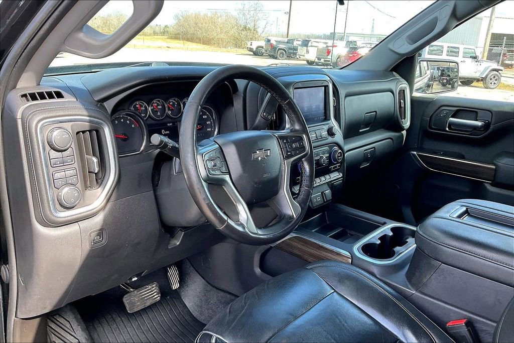 Used 2021 Chevrolet Silverado 1500 LT Trail Boss image 14