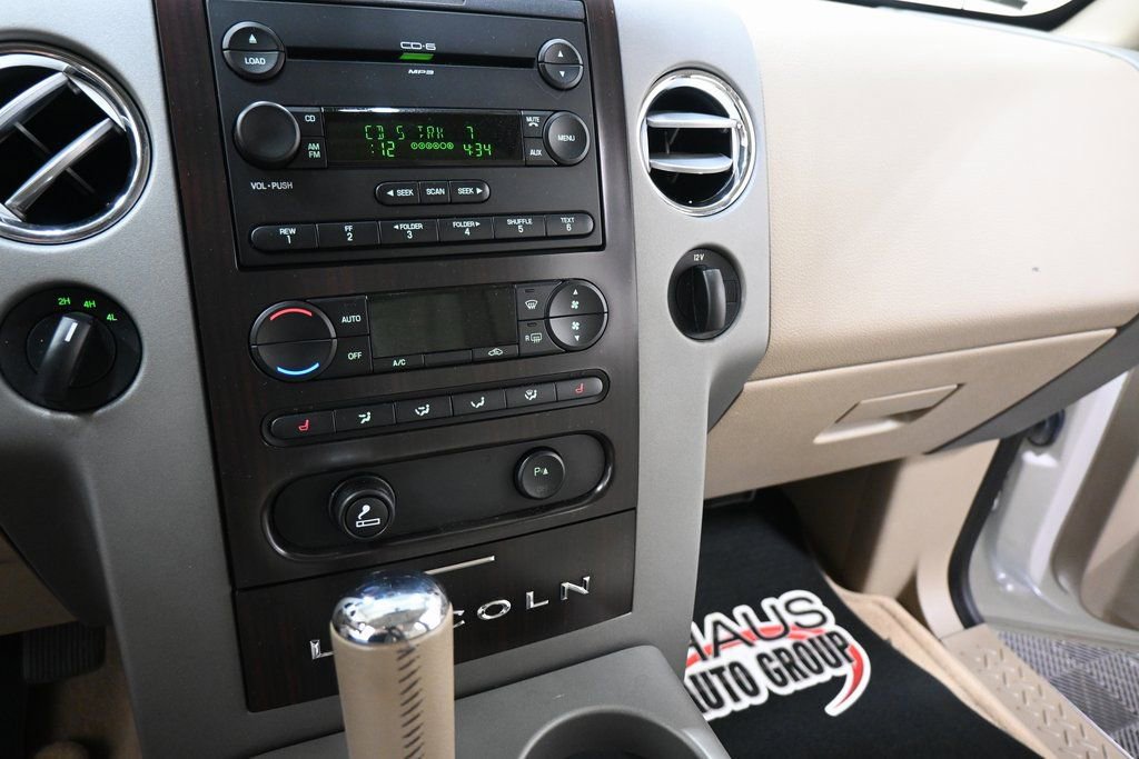 Used 2006 Lincoln Mark LT 4x4 image 29