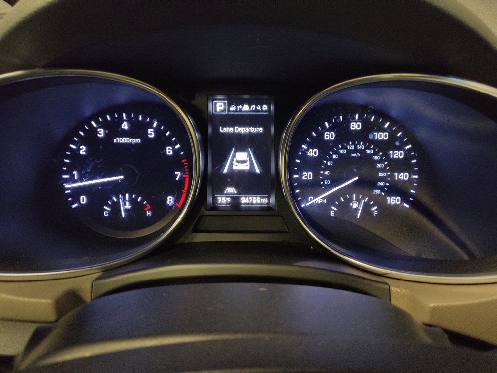 Used 2017 Hyundai Santa Fe Limited image 23