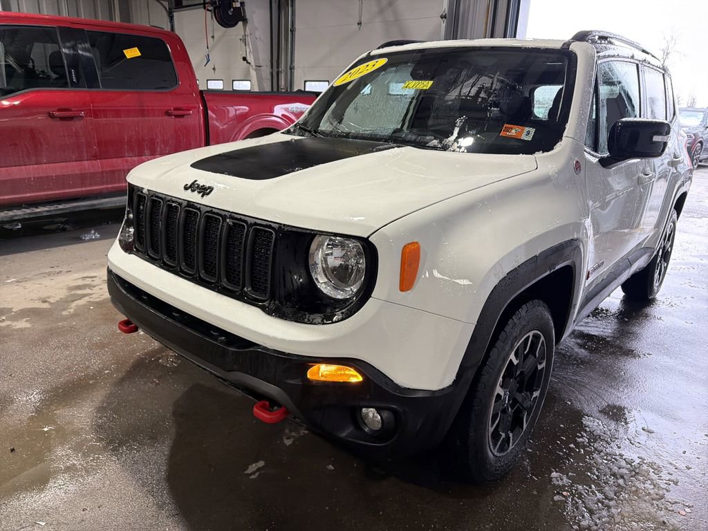 Used 2023 Jeep Renegade Trailhawk w/ Trailhawk Elite Group image 10