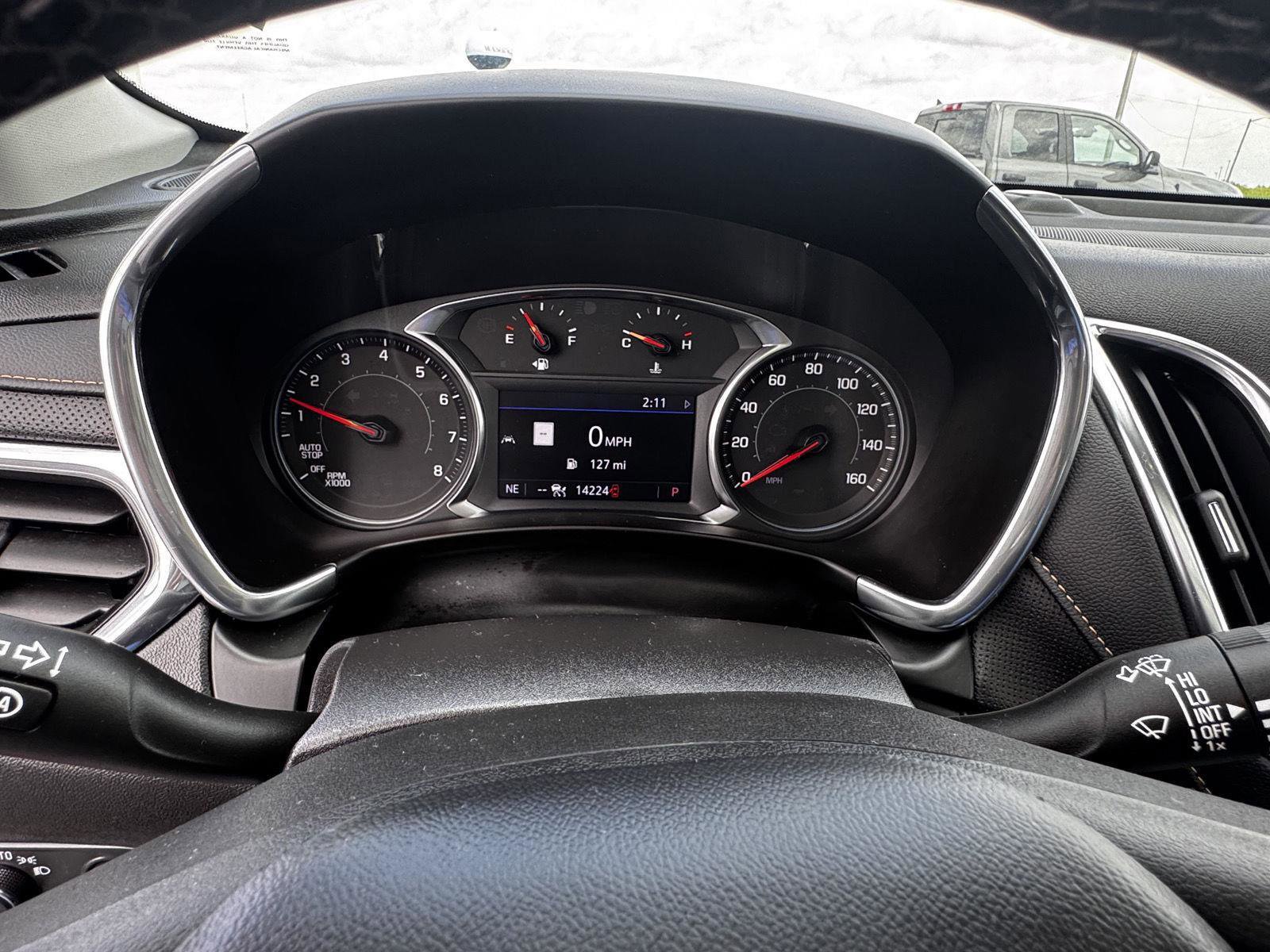 Used 2024 Chevrolet Equinox Premier AWD/4WD image 22