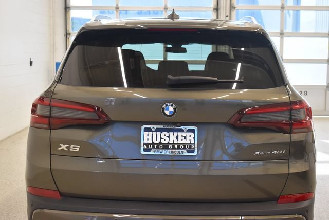 Used 2021 BMW X5 xDrive40i w/ Premium Package AWD/4WD image 11