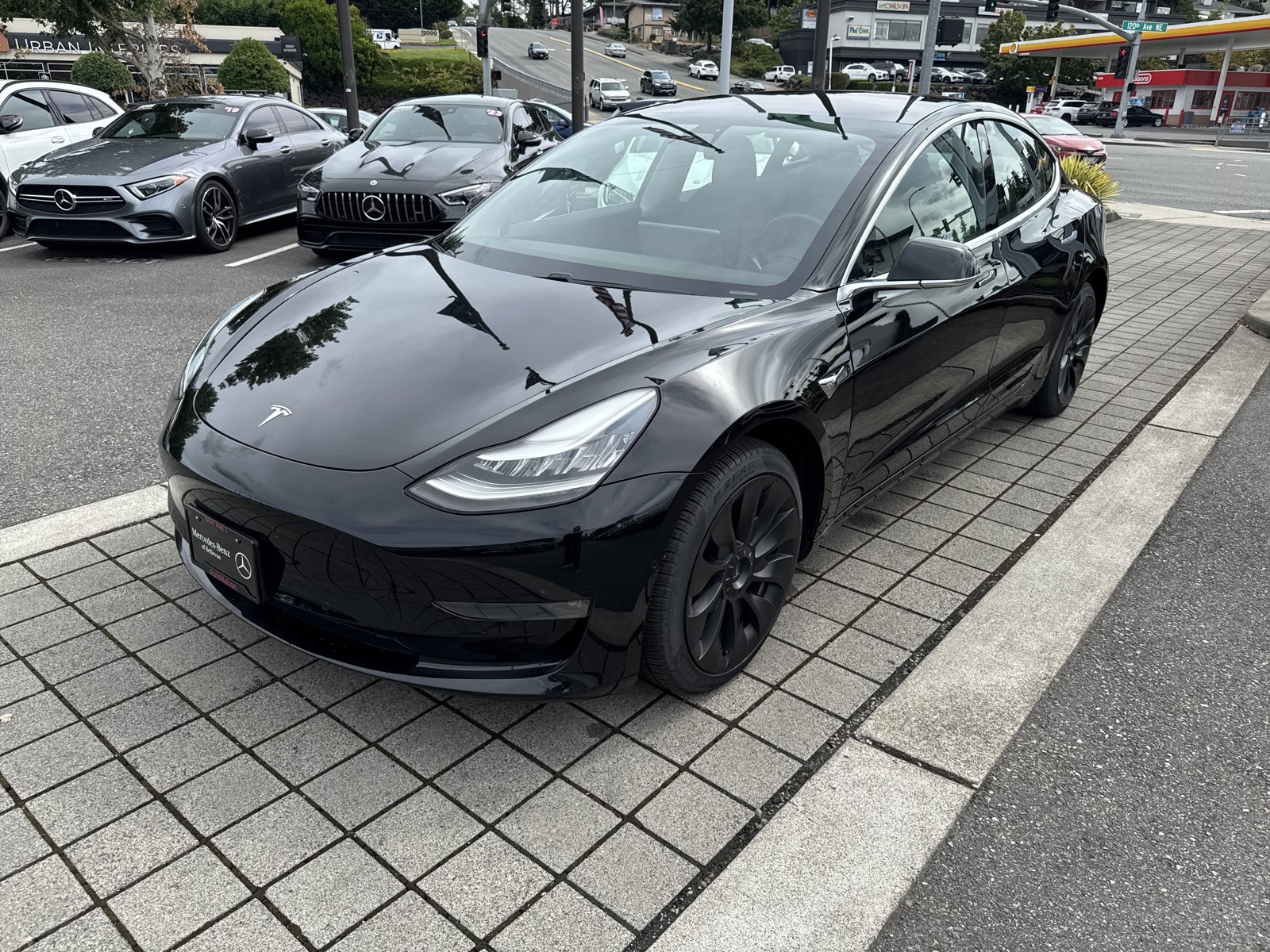 Used 2018 Tesla Model 3 Long Range RWD video 1