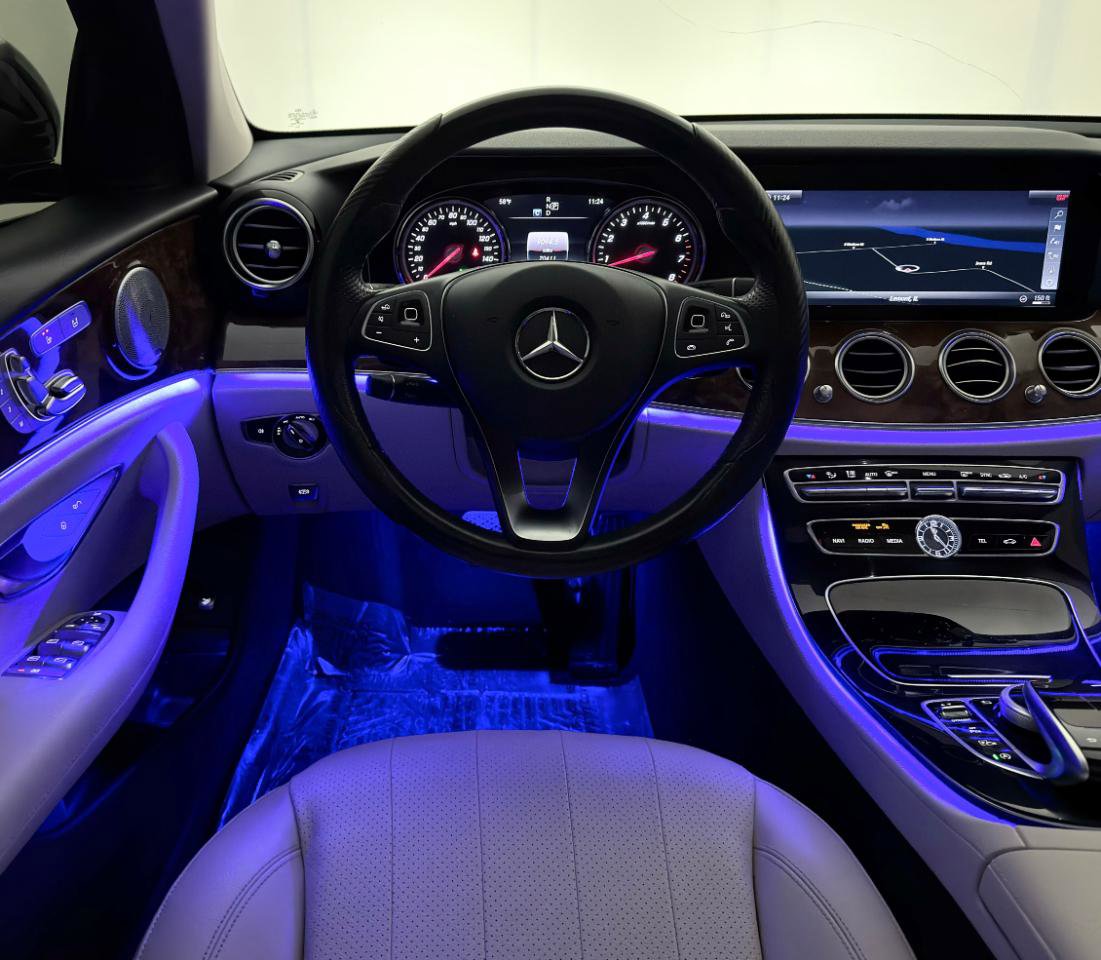 Used 2018 Mercedes-Benz E 300 4MATIC w/ Premium 1 Package image 31