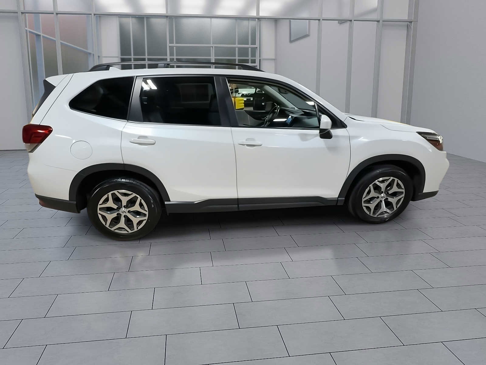 Used 2021 Subaru Forester Premium image 9