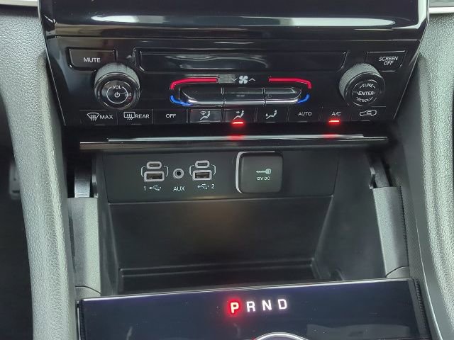 Used 2024 Jeep Grand Cherokee Laredo X image 8