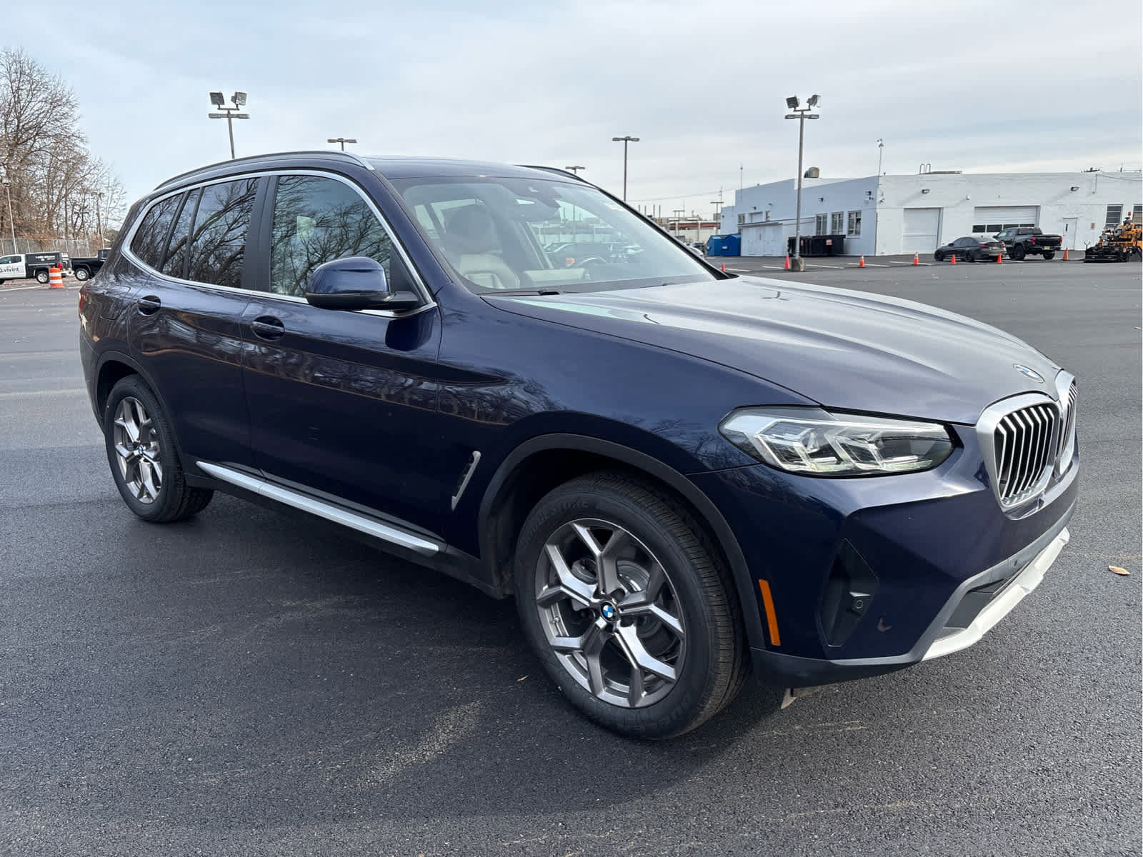 Used 2023 BMW X3 xDrive30i w/ Premium Package image 2