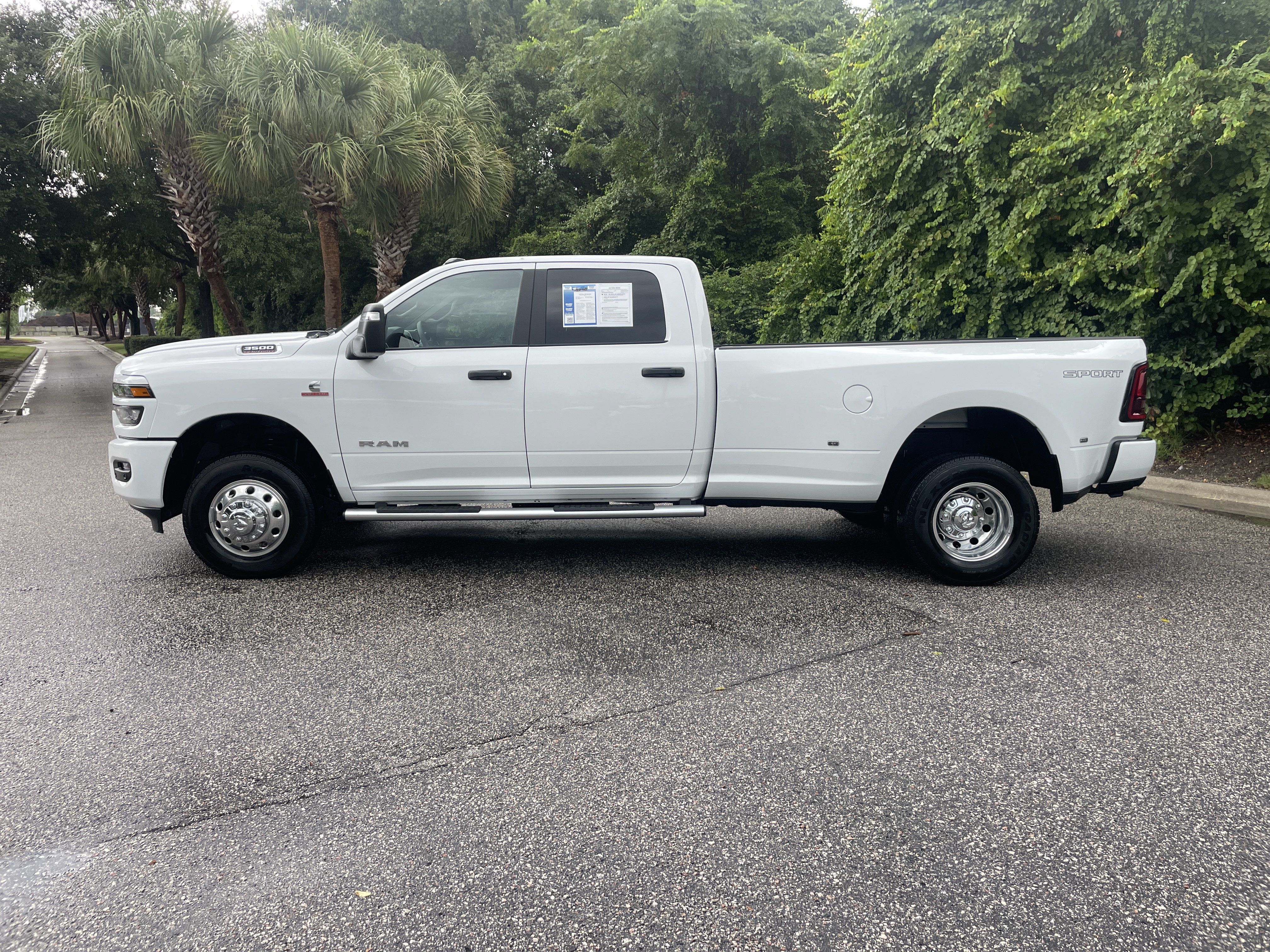 Used 2026 RAM 3500 Big Horn AWD/4WD image 6