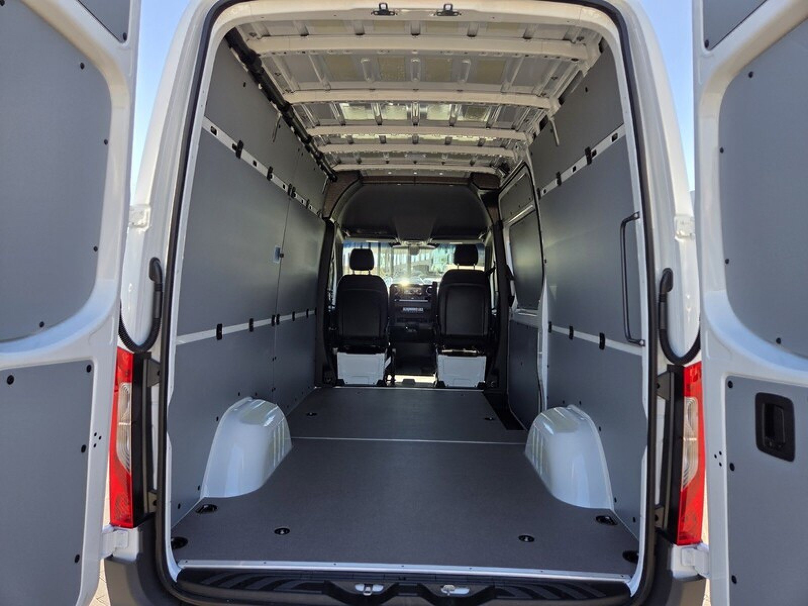 New 2026 Mercedes-Benz Sprinter 2500 image 12
