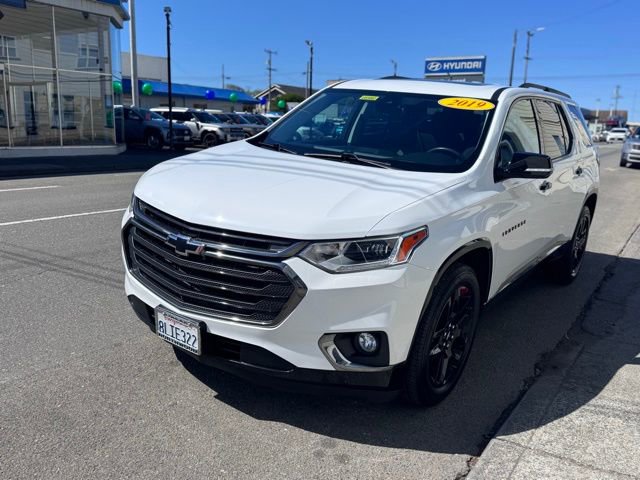 Used 2019 Chevrolet Traverse Premier w/ Redline Edition AWD/4WD image 2