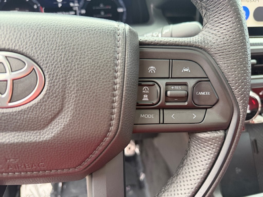 Used 2025 Toyota Tacoma TRD Pro AWD/4WD image 16