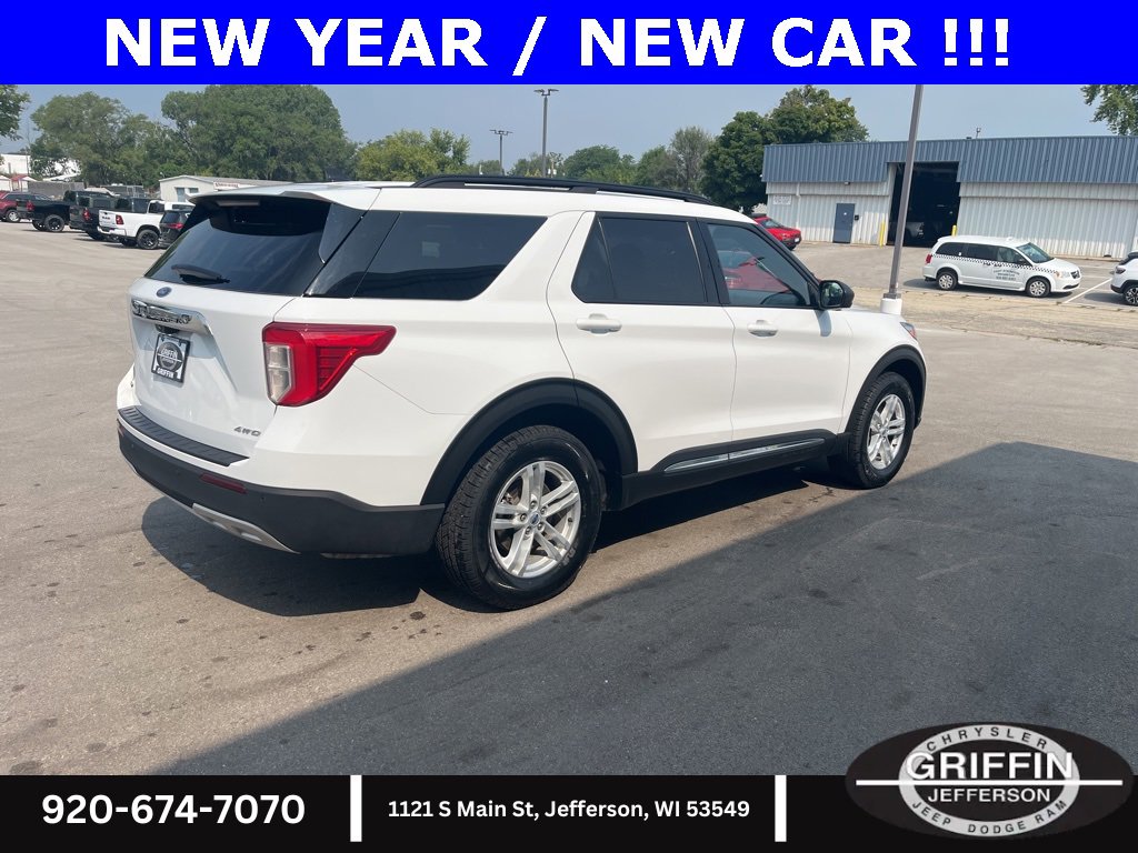 Used 2023 Ford Explorer XLT w/ Equipment Group 202A image 5