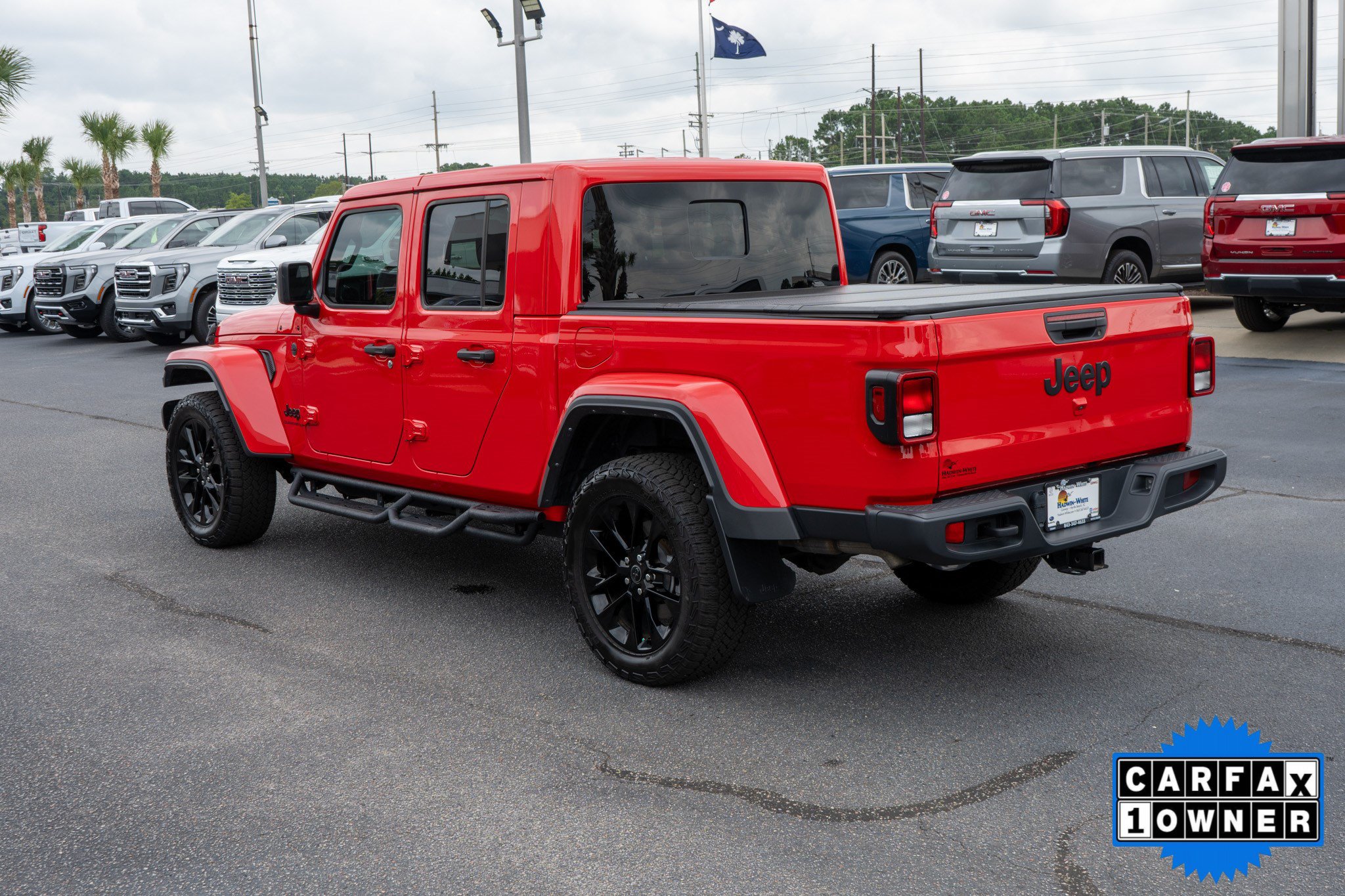 Used 2025 Jeep Gladiator Sport AWD/4WD image 5