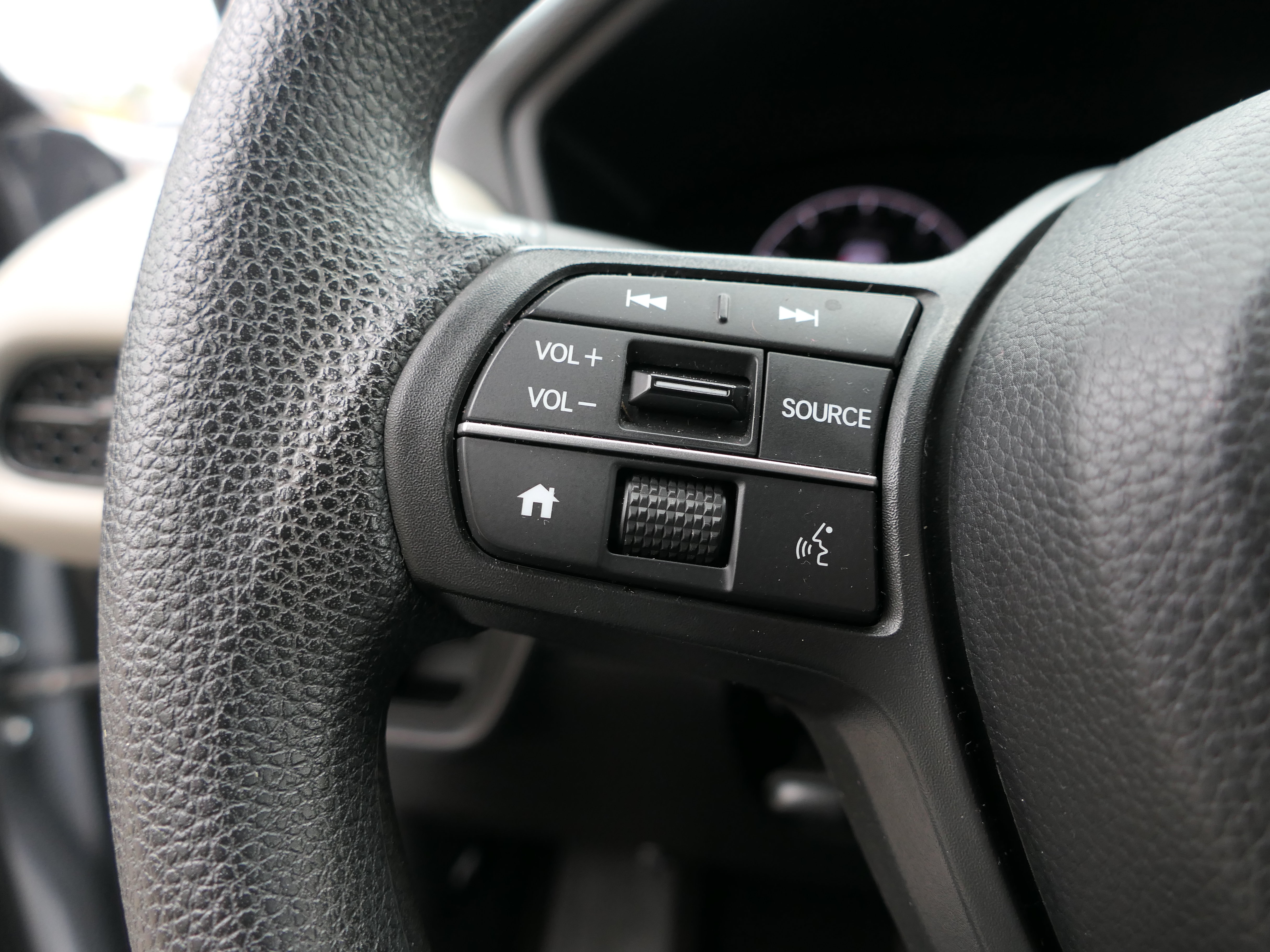 Used 2023 Honda HR-V LX image 14