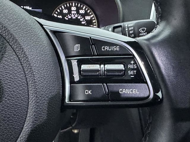 Used 2020 Kia Optima SE image 11