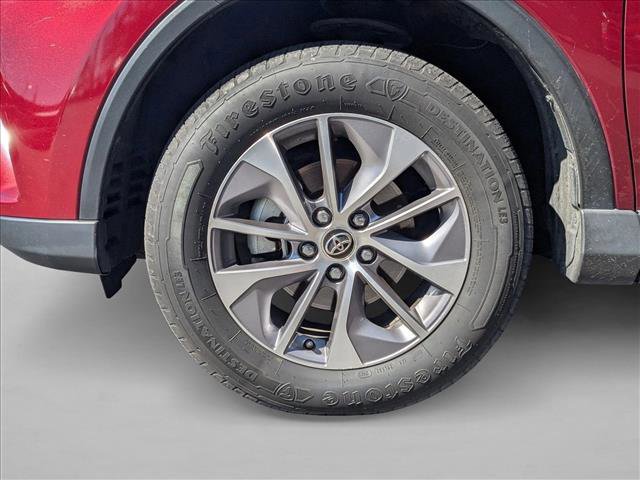 Used 2018 Toyota RAV4 XLE image 19