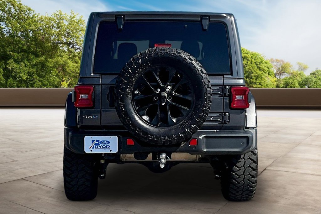 Used 2021 Jeep Wrangler Unlimited Sahara w/ Cold Weather Group AWD/4WD image 4